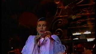 Lola Beltrán en Bellas Artes -CUANDO DOS ALMAS-, 1990..VOB chords