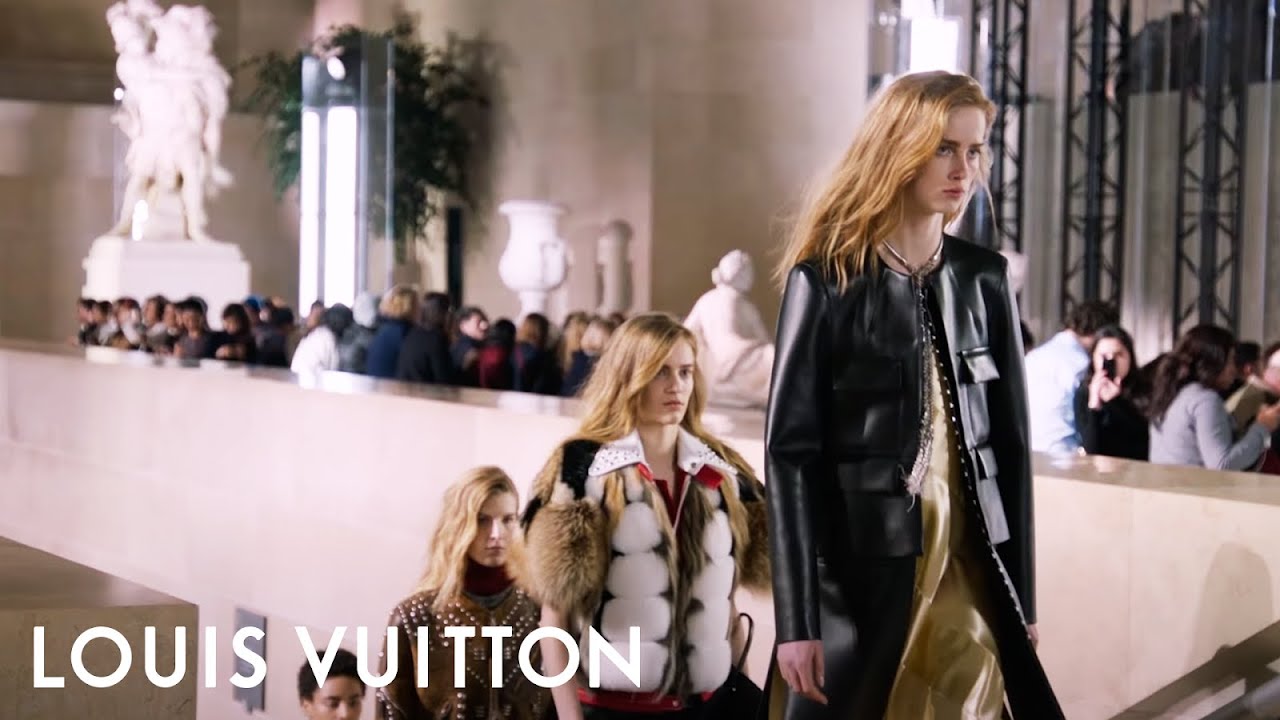 Louis Vuitton Fall-Winter 2017 Fashion Show Finale | LOUIS VUITTON