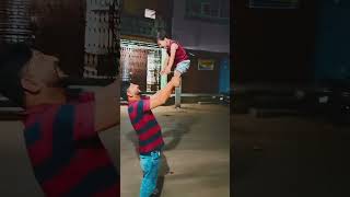 2 years Darshu body balance with hand and legs support 💪💪 #activefeet #viral #trending #shorts