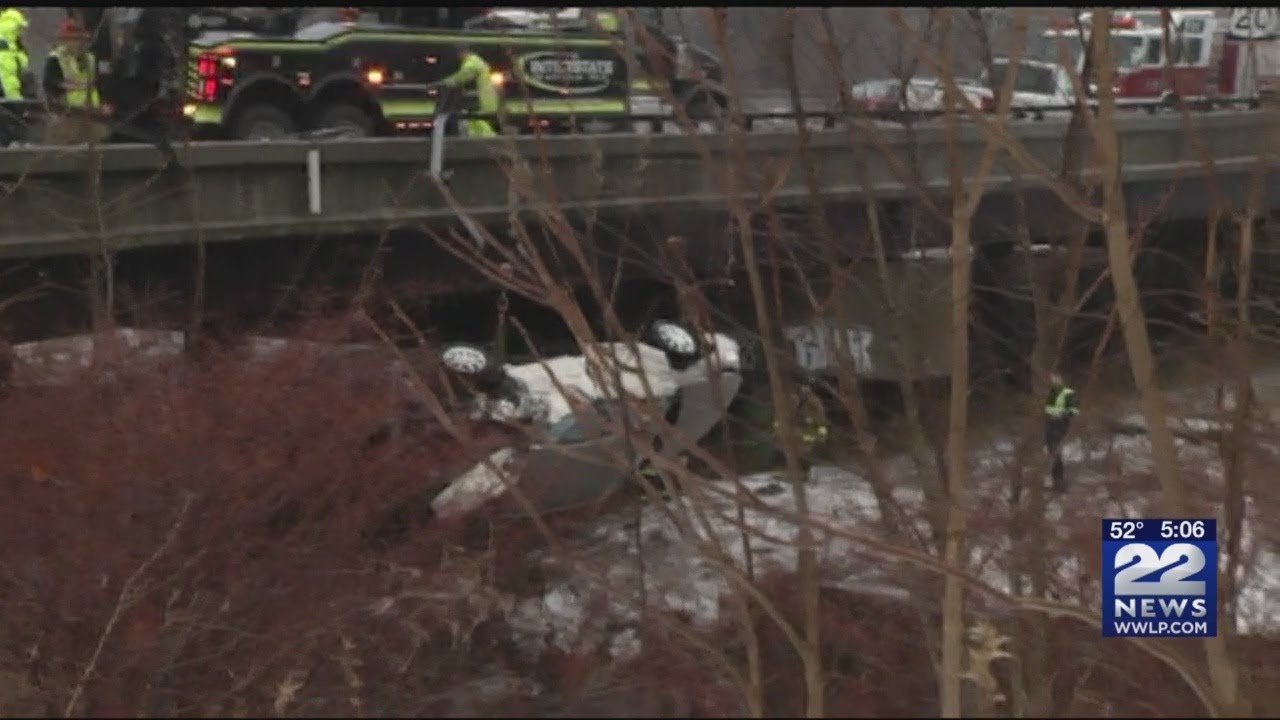 Car went off bridge in Westfield - YouTube