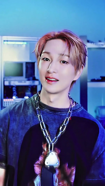 ONEW  Focus_2026 SHINee SEASON’S GREETINGS Concept photo #ONEW #온유 #オンユ #SHINee