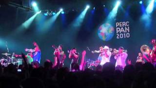 Video thumbnail of "Hypnotic Brass Ensemble, "War" (live in Rio)"