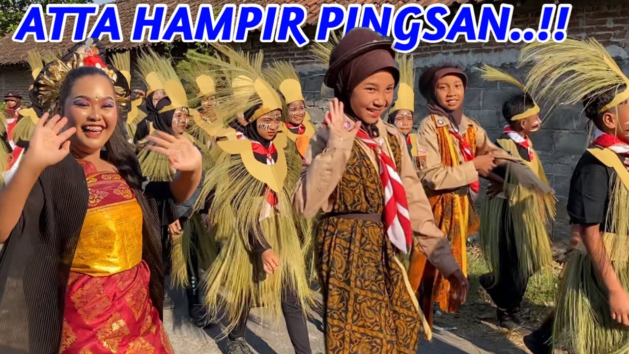 ATTA HAMPIR PINGSAN SAAT IKUT KARNAVAL