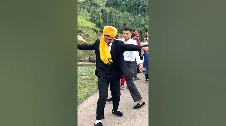 15 million views ❤️ Dogri song 👌Pahari Dance ❤️ #shorts #ytshorts #dancevideo #viraldance #haryanvi