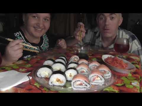 MUKBANG RUSSIA.ROLLS.РОЛЛЫ домашние ВПЕРВЫЕ по-нашенски,а  ЖАРКОЕ ЛУЧШЕ...не впечатлили роллы...