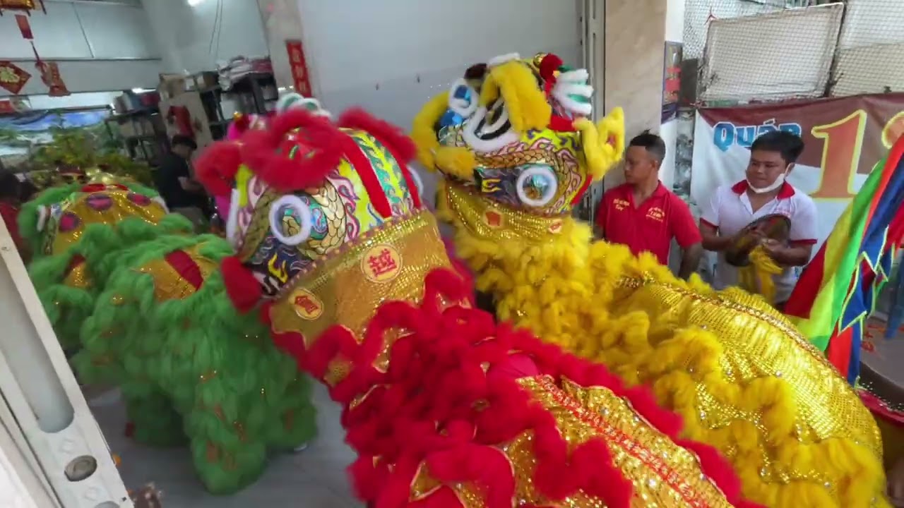 Múa lân mùng 4 tết tại TP Cần Thơ - Đội lân Việt Hoa Hiệp