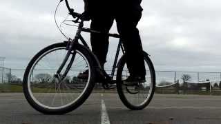 Basic: How to trackstand a Fixed gear bike.