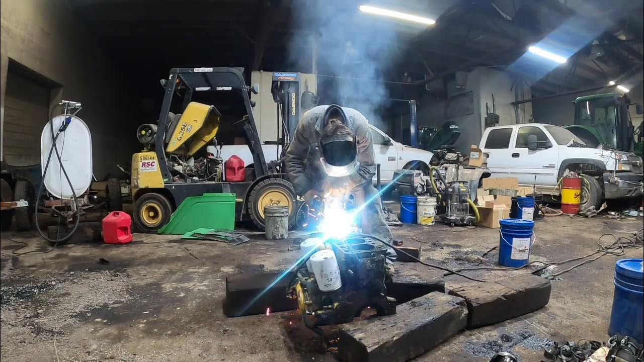 Welding and removing dry sleeves. YouTube