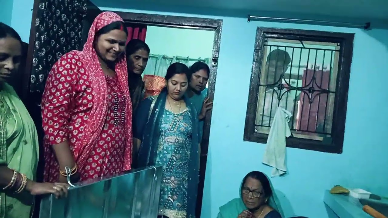 नयी बहु का झापी खुल रहा सास के लिए लेकर आई क्या तोहफा #viralvideo #viral @Bhojpurivlog938 