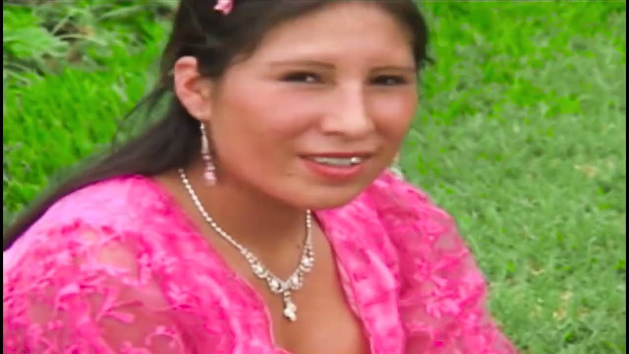 HERMOSAS CANCIONES DE SOLEDAD DE HUAMANGA Y EL ARPA Y VIOLIN TEMA: PIPA HUAHUALLANRACC