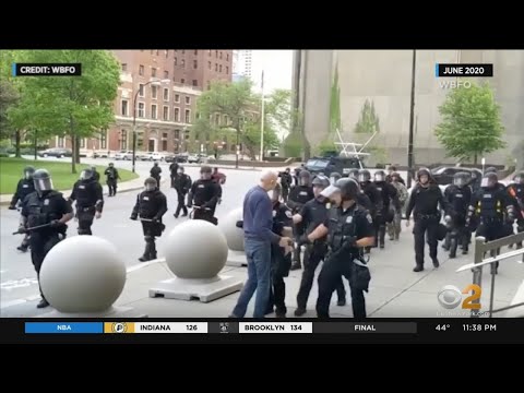 Buffalo officers cleared in shoving of 75-year-old protester