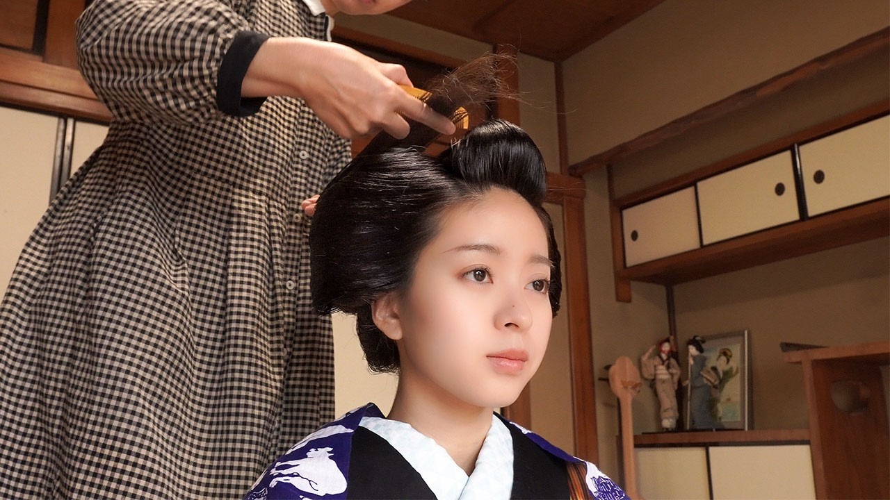 ASMR | Репродукция японских женских причесок, сделанных сотни лет назад