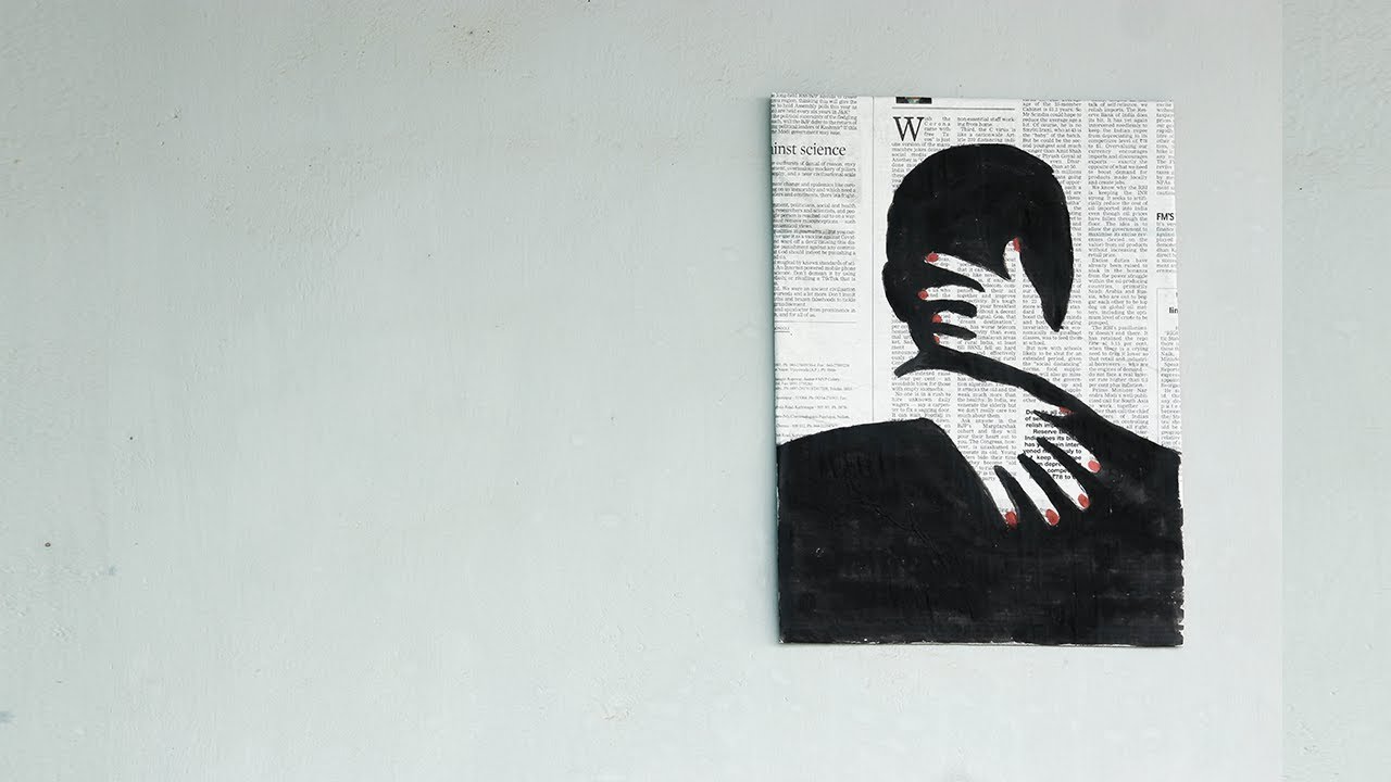 DIY NEWSPAPER ROOM DECOR