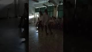 1071221_208音樂課表演1