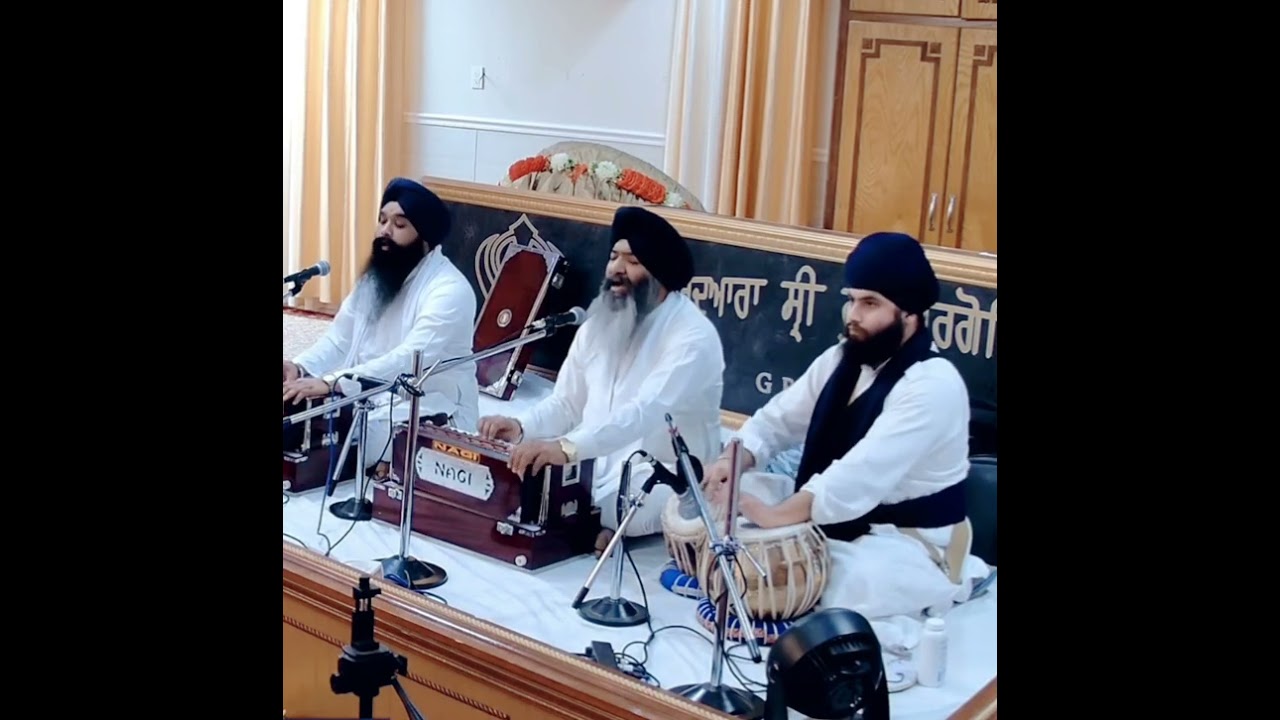 ਮਿੱਤਰ ਪਿਆਰੇ ਨੂੰ ਹਾਲ ਮੁਰੀਦਾਂ ਦਾ ਕਹਿਣਾ।।