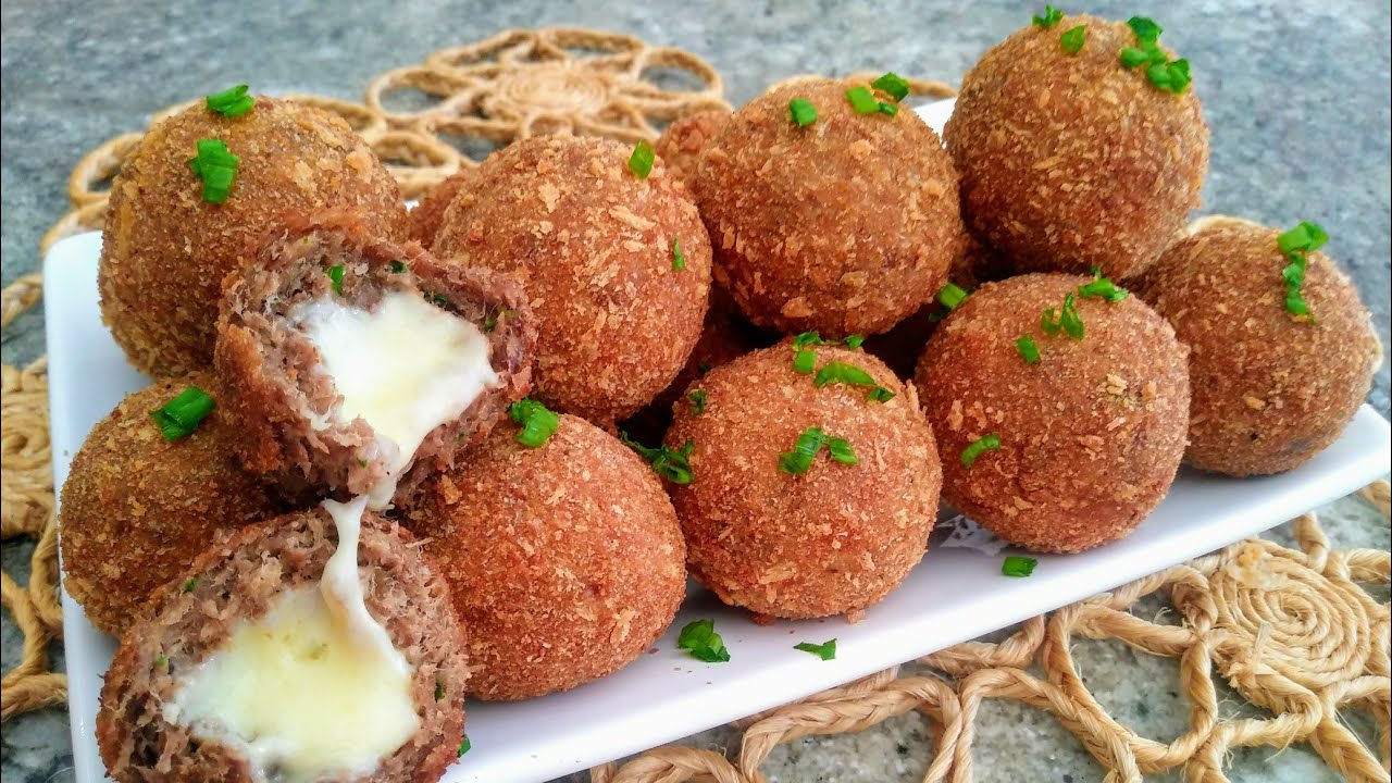 BOLINHO DE COSTELA RECHEADO-ESSE É O MELHOR PETISCO QUE JA FIZ