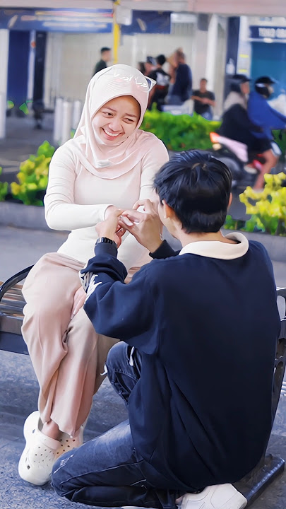 Proposing in a Public Place 💍 Bismillah...❤️💞💕#funny #laugh #short #trending