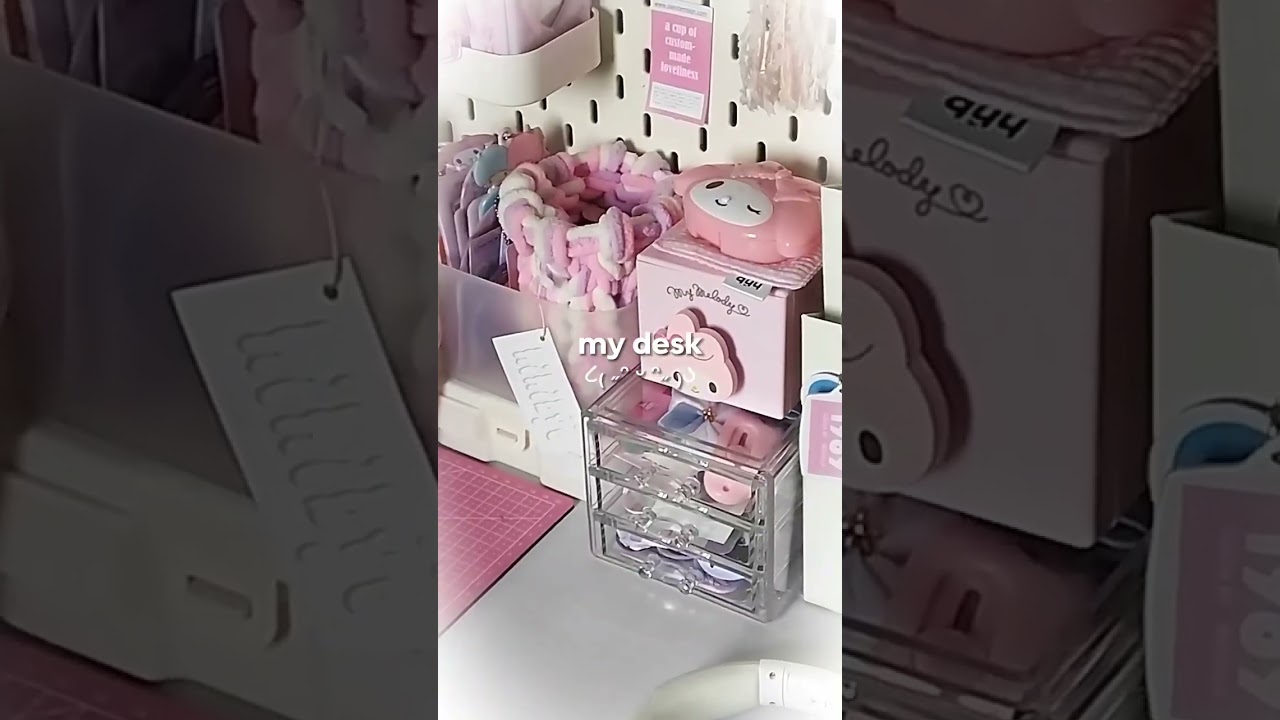 my small desk tour ! 🍥