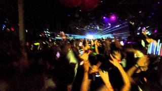Avicii NYE Pier 94 12/31/11 - Levels