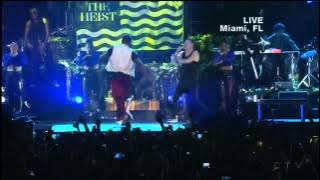 Macklemore & Ryan Lewis - Can't Hold Us @ 2013 American Music Awards (HD)