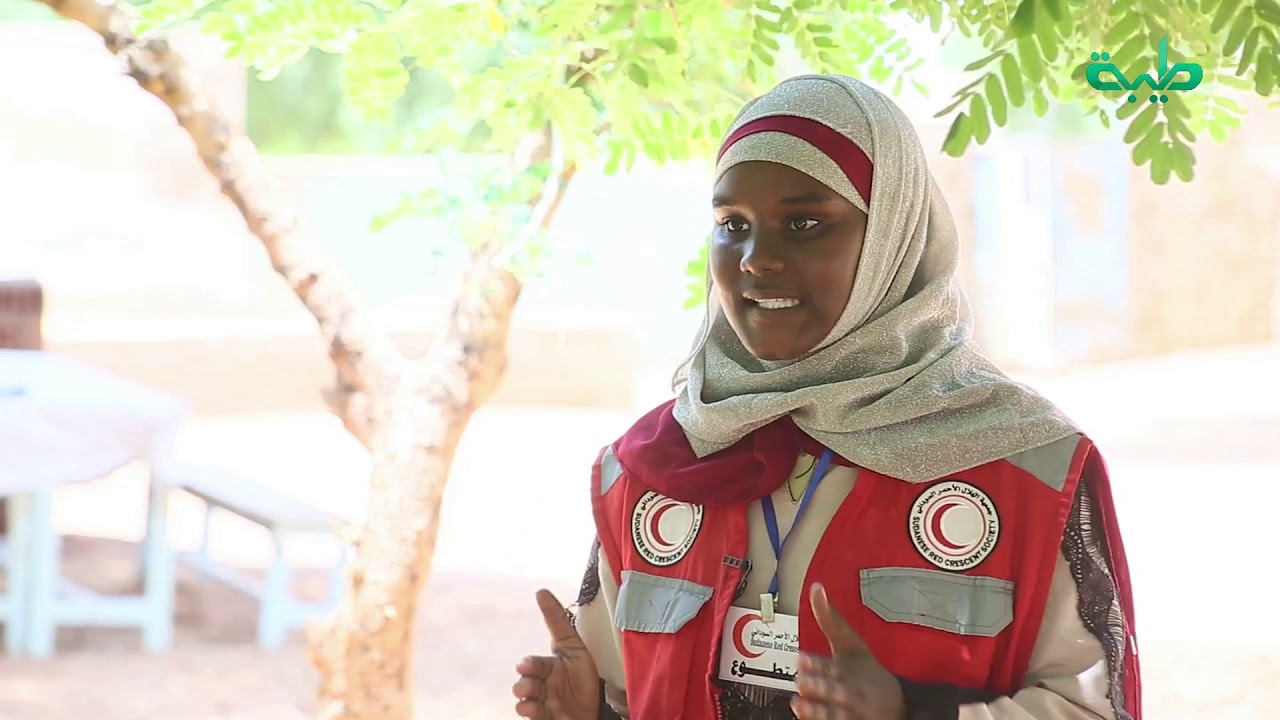 إيد على إيد | تعرف على شراكة إدارة تعزيز الصحة وجمعية الهلال الأحمر السوداني في إصحاح البيئة