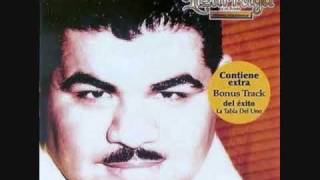 Video thumbnail of "TUS PULGAS  CHUY LIZARRAGA Y SU BANDA TIERRA SINALOENSE"