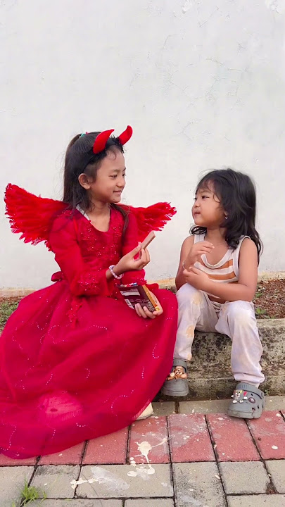 Anak merah Ga boleh main bareng ayu sama peri merah