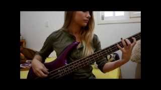 Pink Floyd - Money Bass Cover chords