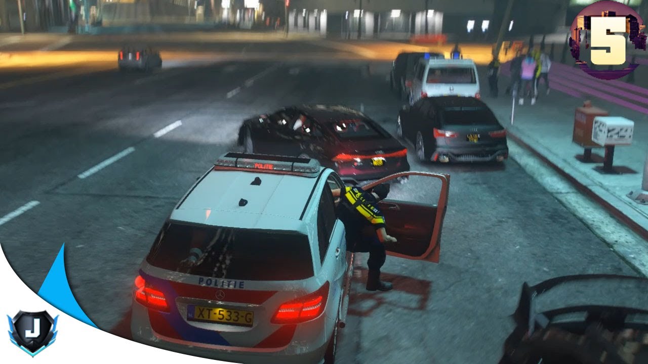 FIVEM - ASPIRANT RYAN BIJ DE POLITIE - POLITIE ROLEPLAY -  GROTE BANK OVERVAL - VIJFHUIZENRP