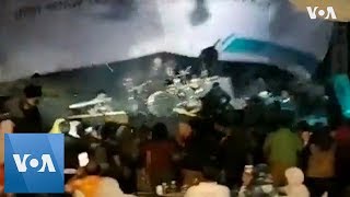 Indonesia: Shocking Moment the Tsunami Struck as Band Performs