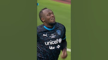 Usain Bolt scores at Old Trafford