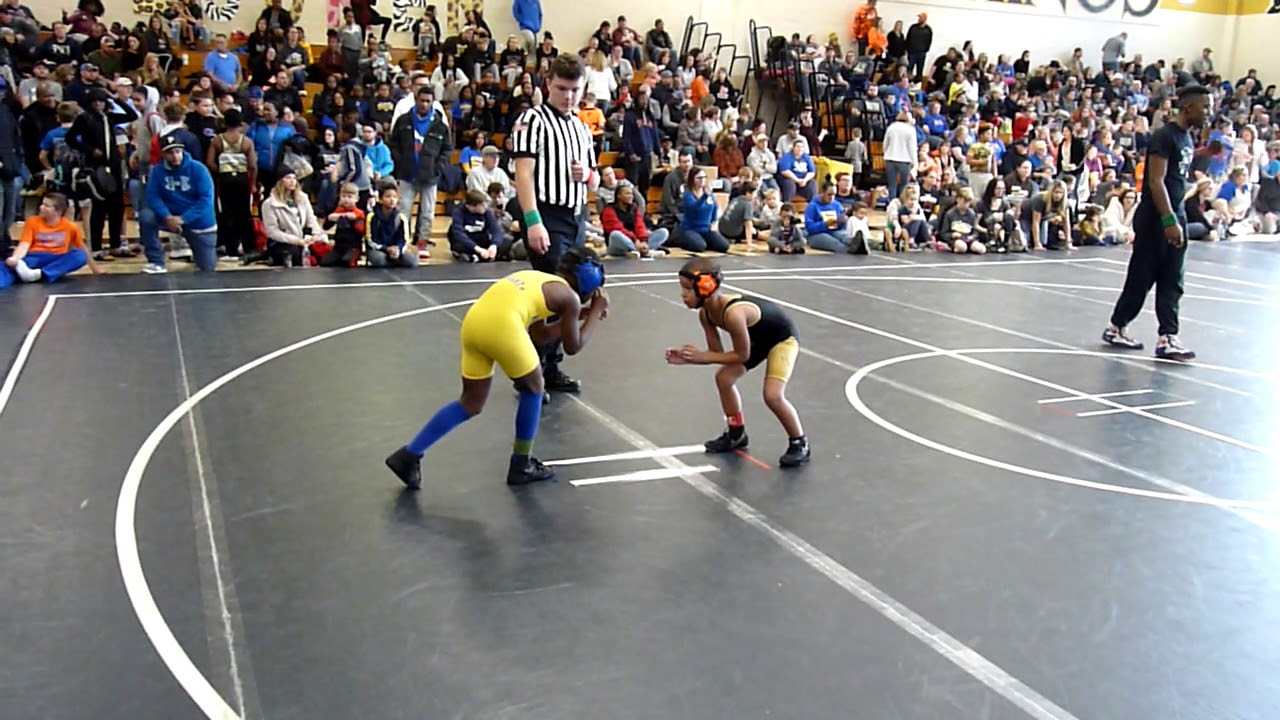 Ian Tarrant 6 year old 56 pds Westinghous Bulldogs Jr. Wrestling 1st Match Ever 2019