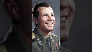 Наш герой❤🙏 Юрий Гагарин,первый человек побывавший в космосе💪С праздником Россия🌠🌠🌠