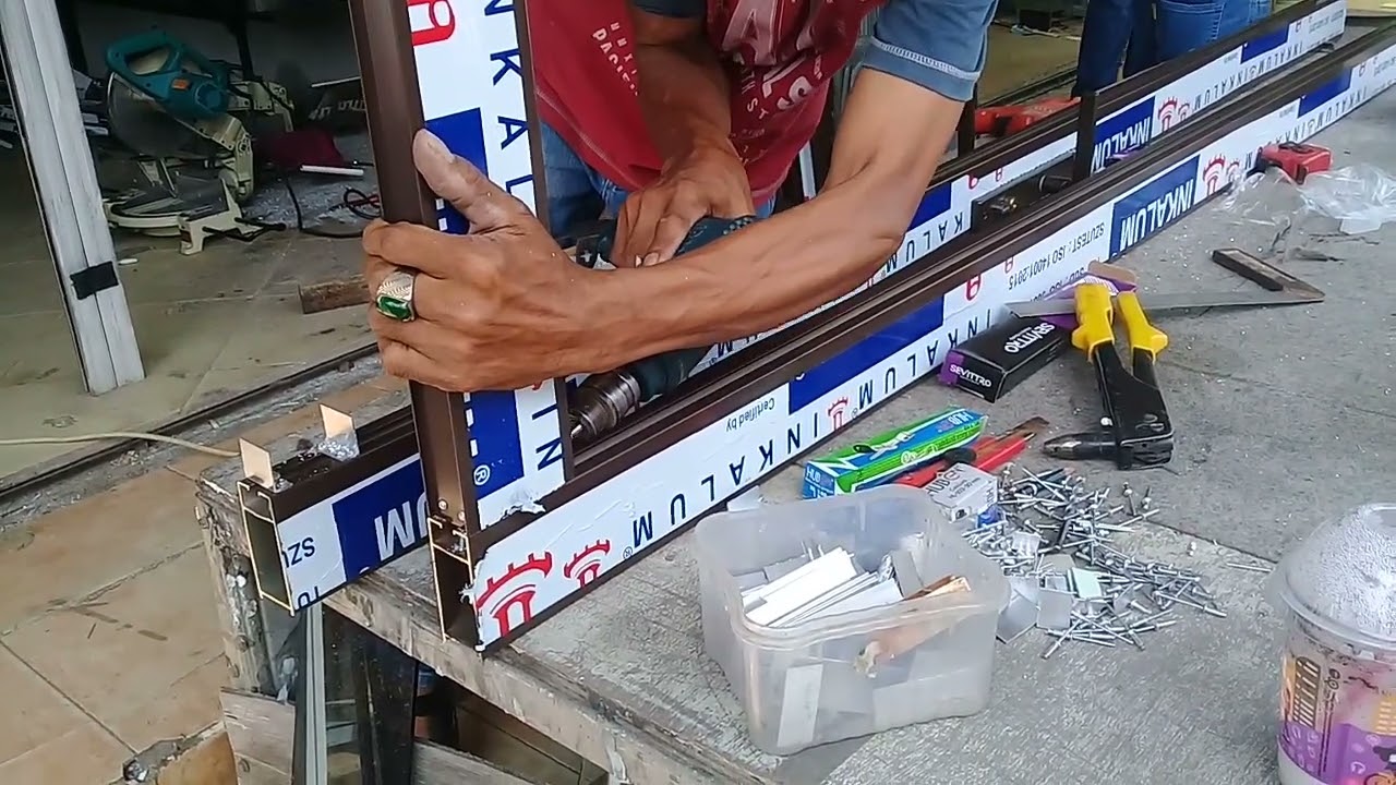 MEMBUAT PINTU ALUMINIUM | bahan 8 cm
