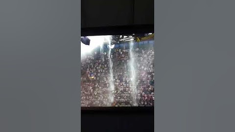 EM 2024 Achtelfinale: Deutschland-Dänemark in Dortmund während der Regenpause! Grins