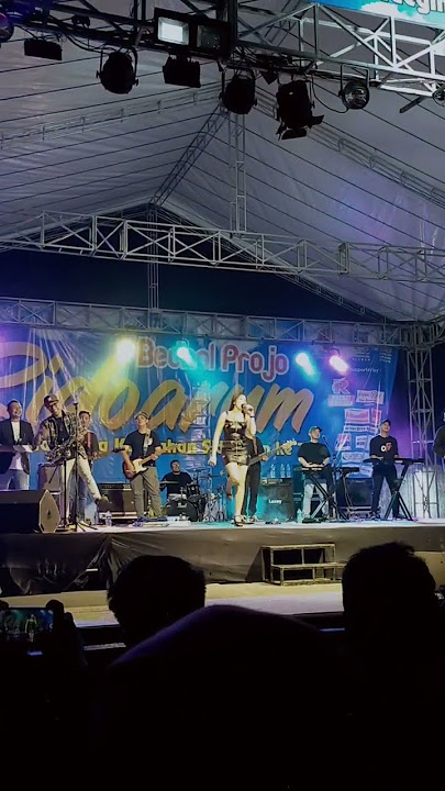 LUNGAMU NINGGAL KENANGAN 2 - RINDY ANTIKA - LIVE SIDOARUM