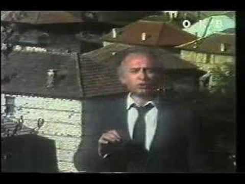 Macedonian Folk Song "Bolen lezi katil Gjorgji" - ...