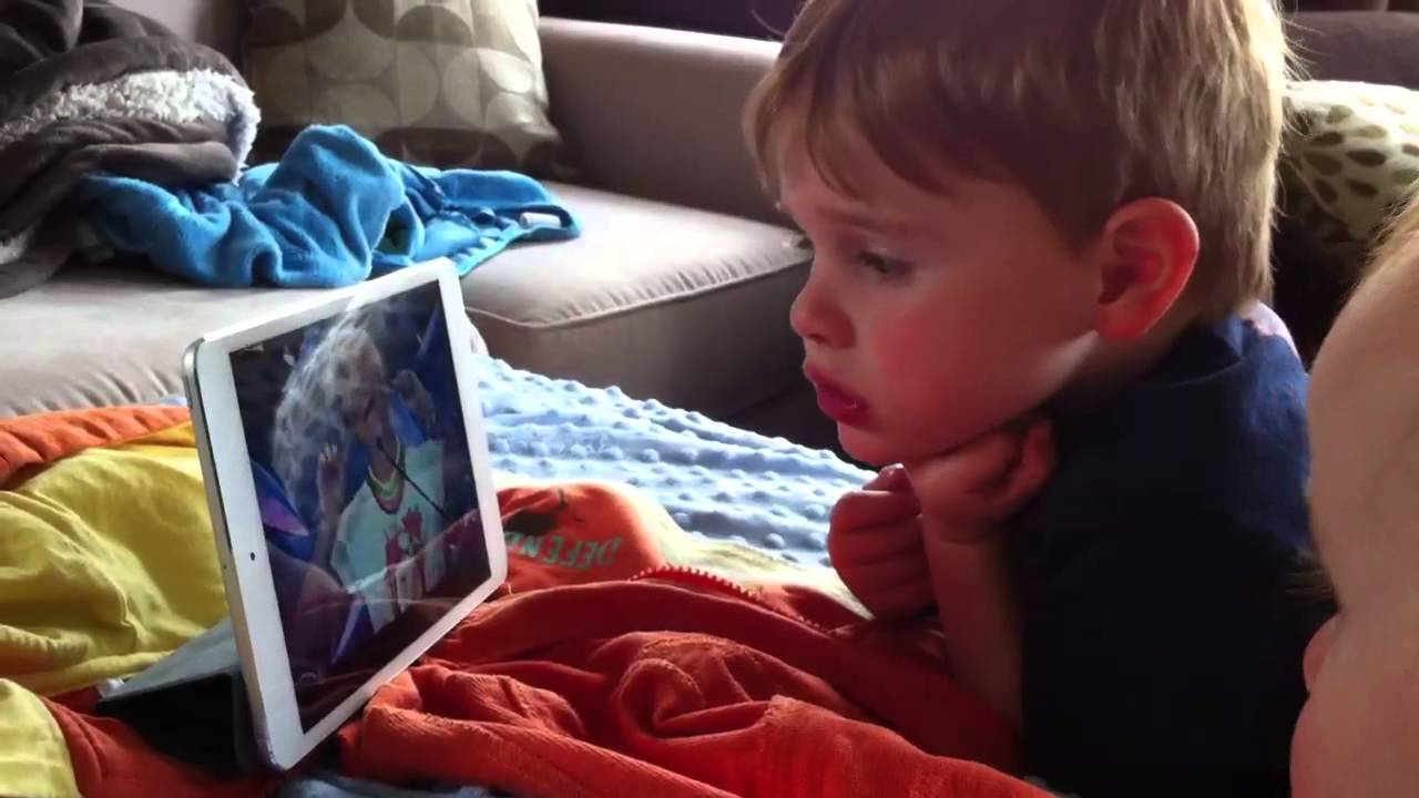 Zachy gaya si Vice Ganda.... Gwiyomi Canadian version. upload image