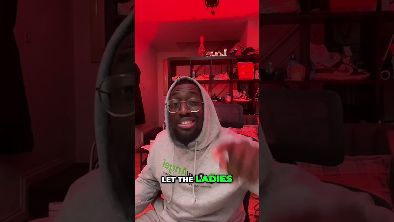 A GIRL DON'T LIKE YOU WHEN SHE CAN'T COMPLIMENT YOU 