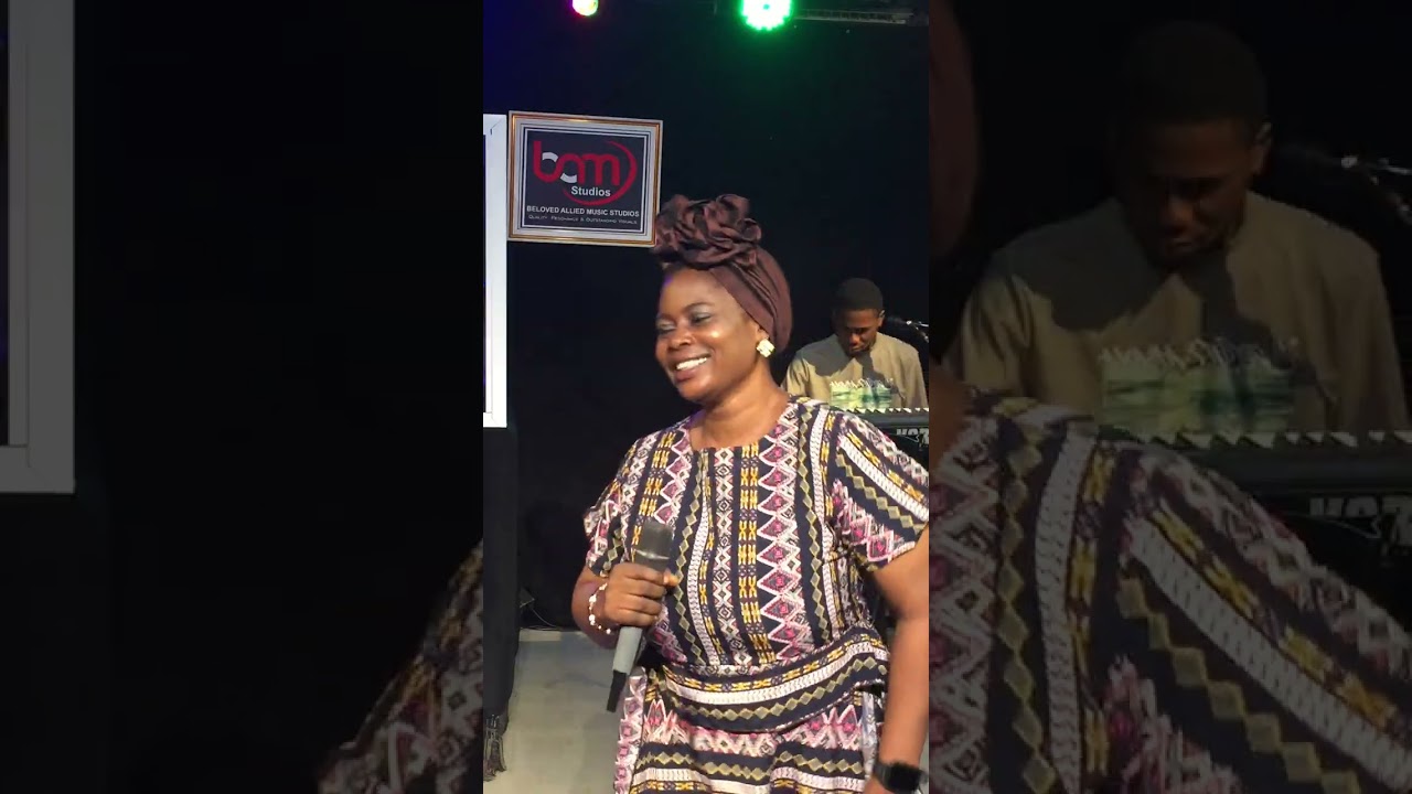 Praise Medley by Ruth Fajemilua 