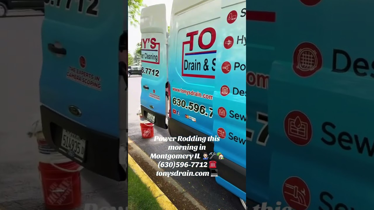 Power Rodding this morning in Montgomery IL 👨🏻‍🔧🛠️🏡 (630)596-7712 ☎️ tonysdrain.com 💻