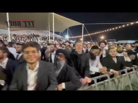 עוד יותר טוב: ההדלקה של הגאון הרב שלום ארוש שליט״א במתחם ההילולא מירון תשפ"ה.