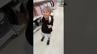 ランドセル買ってもらって喜ぶ息子