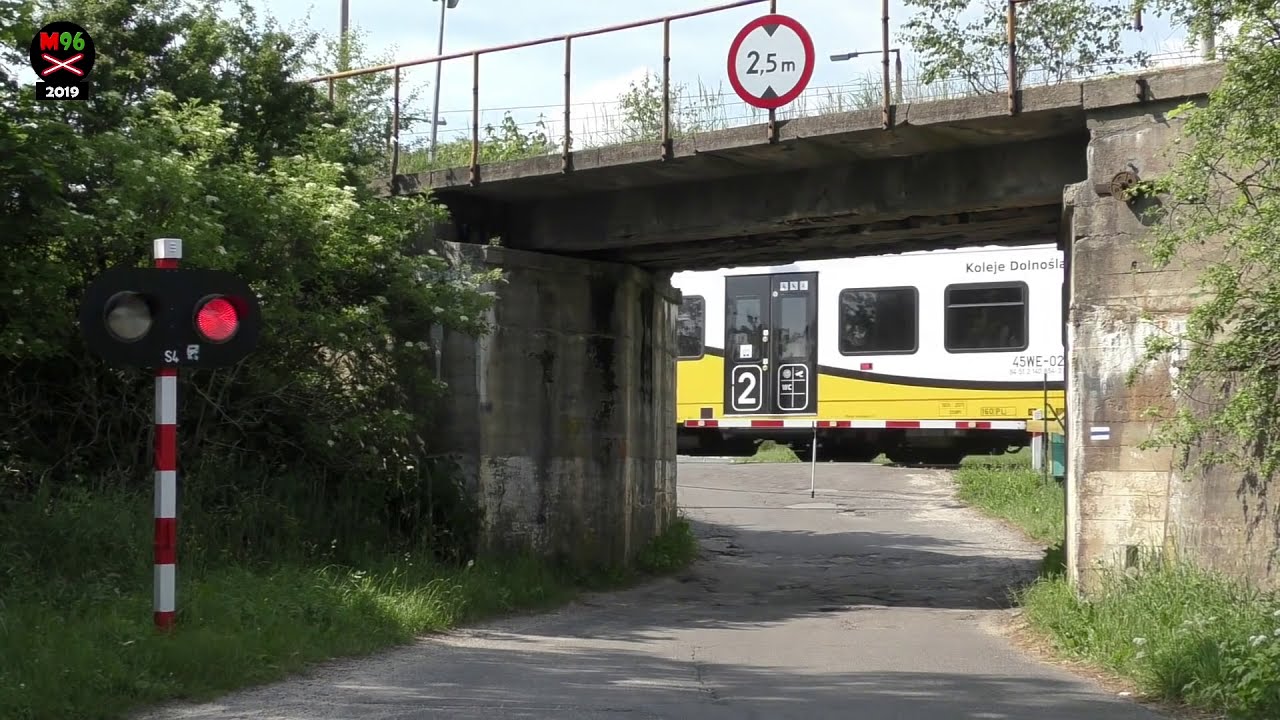 Przejazd kolejowy Boguszów-Gorce Wschód (PL) - 22.6.2019 / Železniční přejezd / Railroad crossing