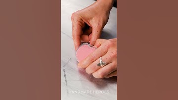 My lips make for a beautiful phone 👄