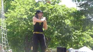 Chris Cross Contortionist and Escapologist at World Buskers Festival 2010 part 3