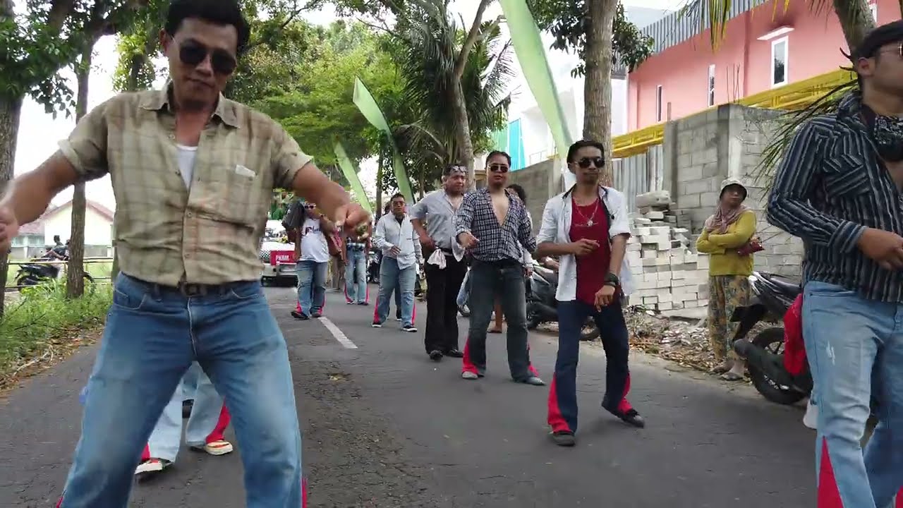 🕺 Karnaval Merdeka Unik! Joget Asik Bikin Ngakak