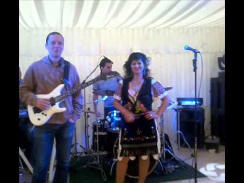 CLAUDIA GEANA - CINE N ARE IBOVNICA (LIVE)