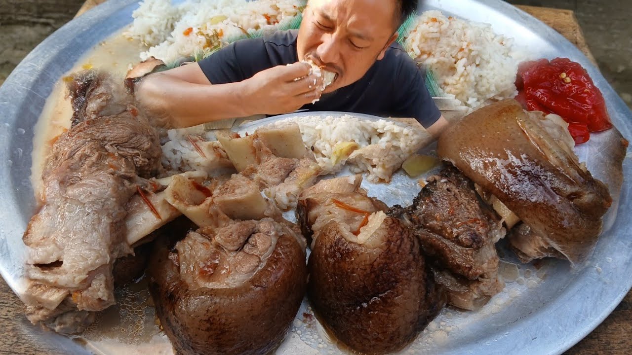 Delicious pork leg curry pure naga style mukbang 