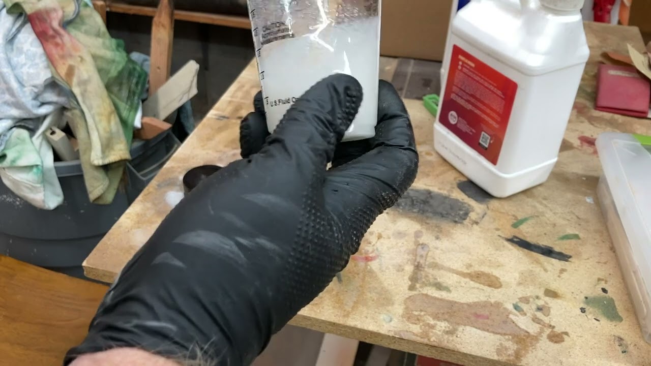 How I use epoxy resin on signs Part 1